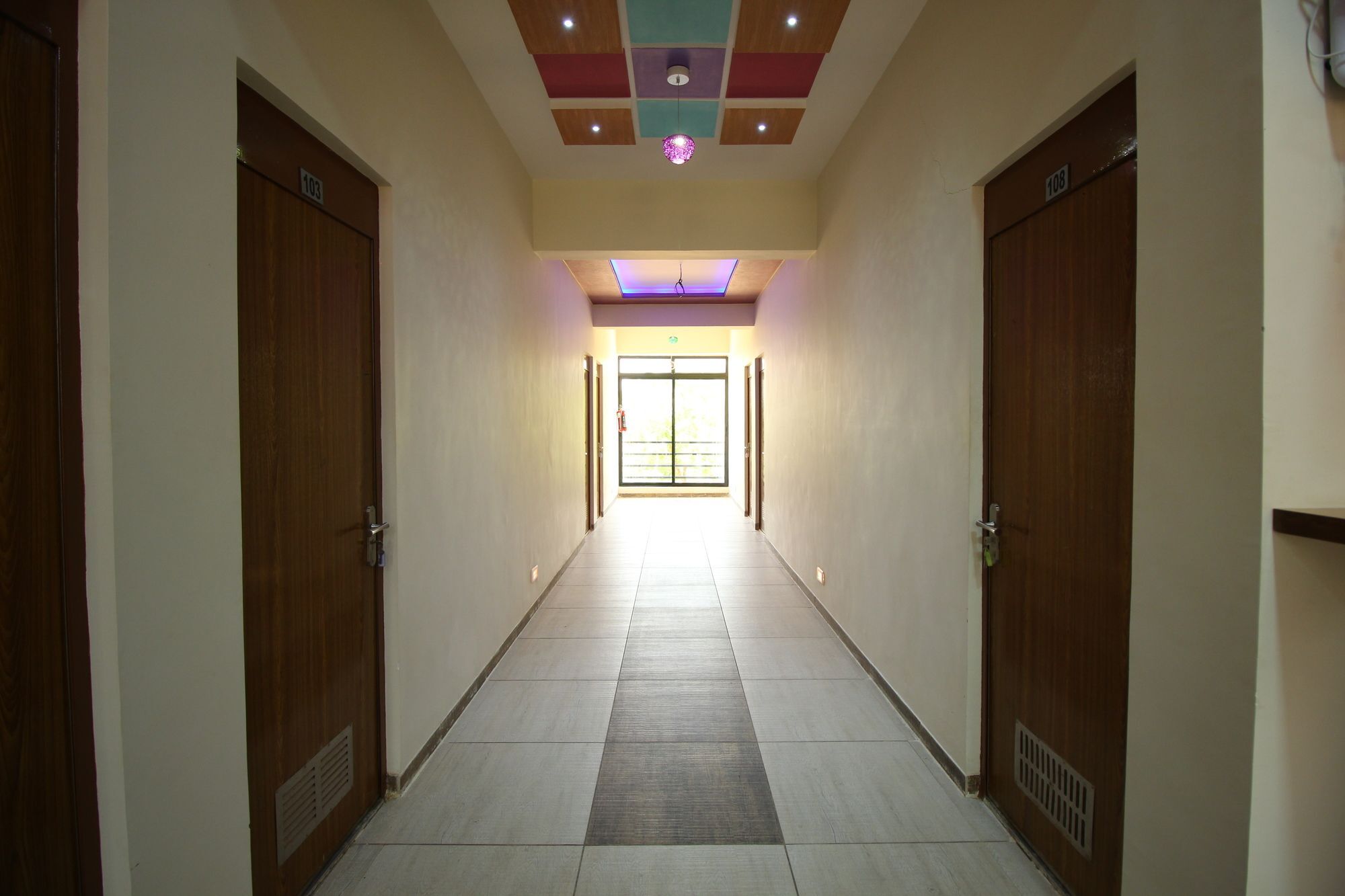 Palette- Siddharth Inn Gandhinagar Exterior photo